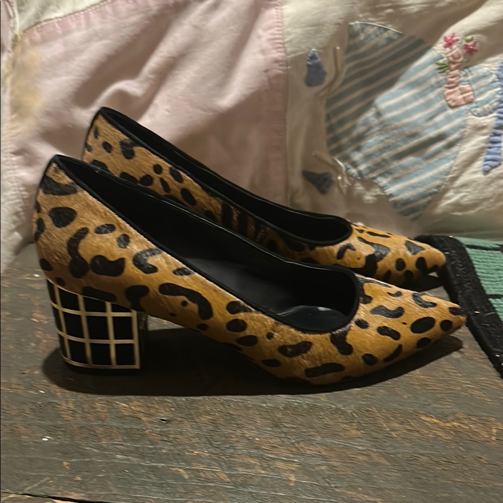 Brian Atwood Leopard Print Pointed-Toe Pumps in Tan and Black - Picture 3 of 12